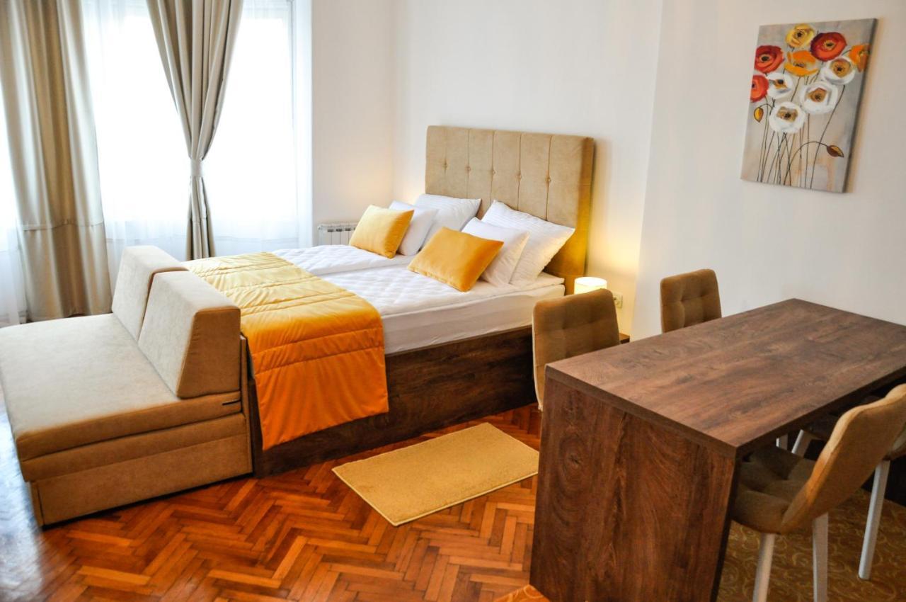 Apartamento Maroon Free Parking Sarajevo Exterior foto